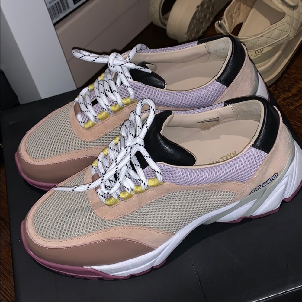 Axel Arigato Sneakers